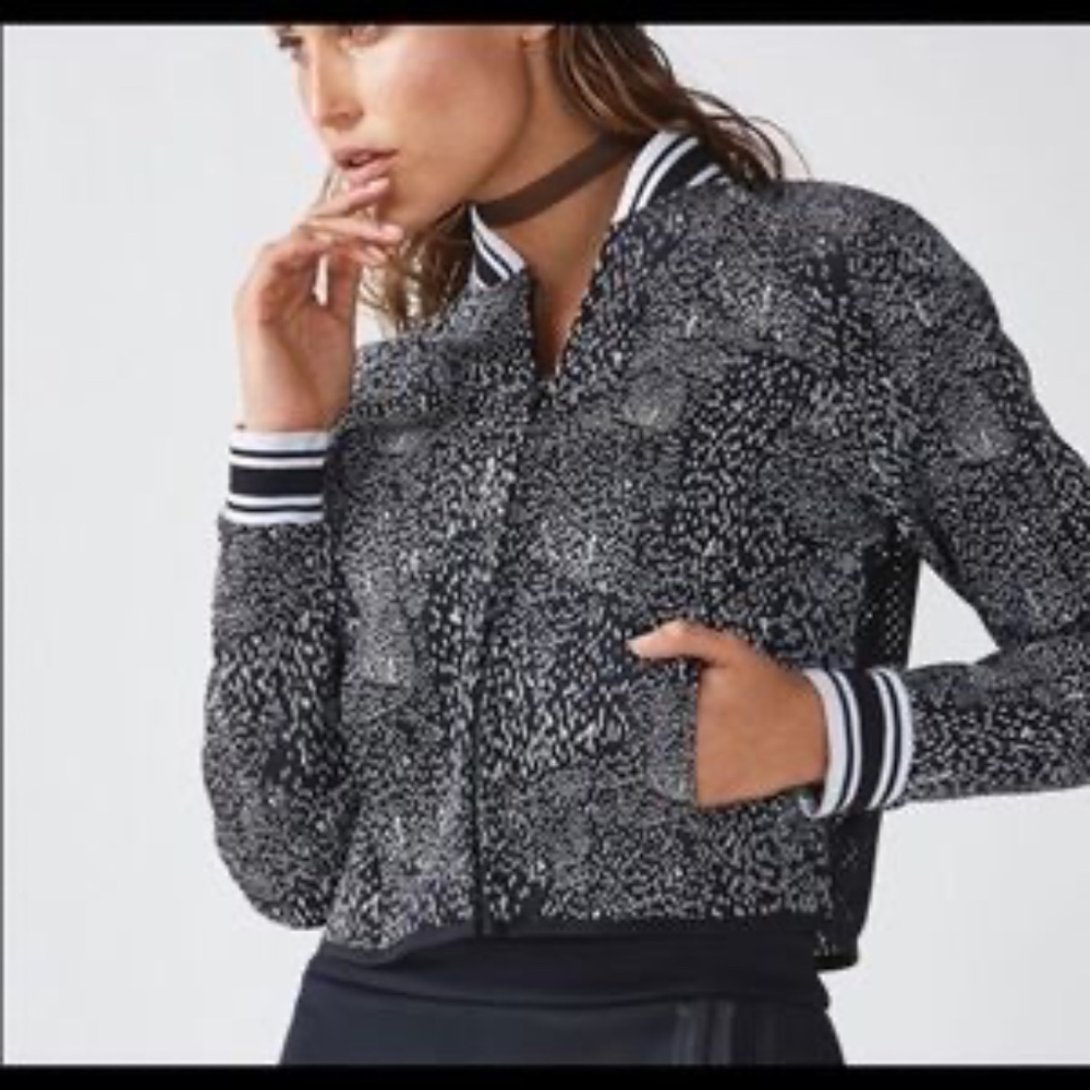 Fabletics scuba jacket pockets black and white bomber Size medium streetwear.